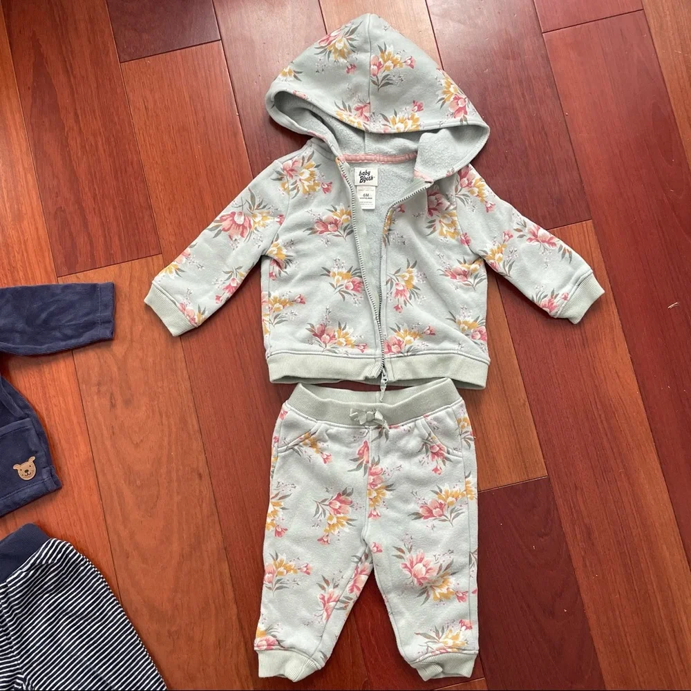 Carters & Baby B’gosh Lot / Bundle - Baby Girl Clothing ⭐️ Bundle ⭐️ - Size 6m